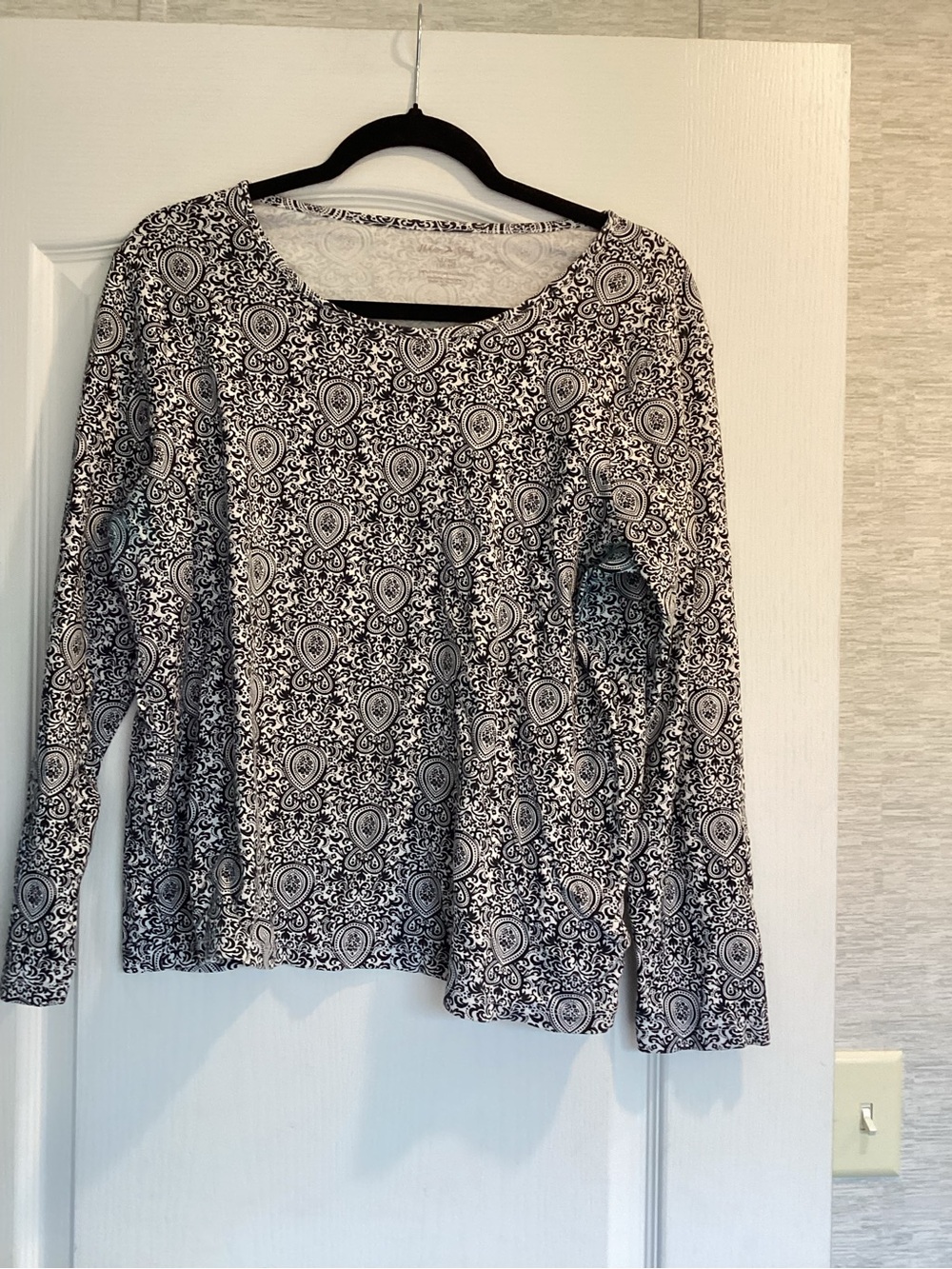 White Stag Black & White Paisley Long-Sleeve Blouse XL EUC